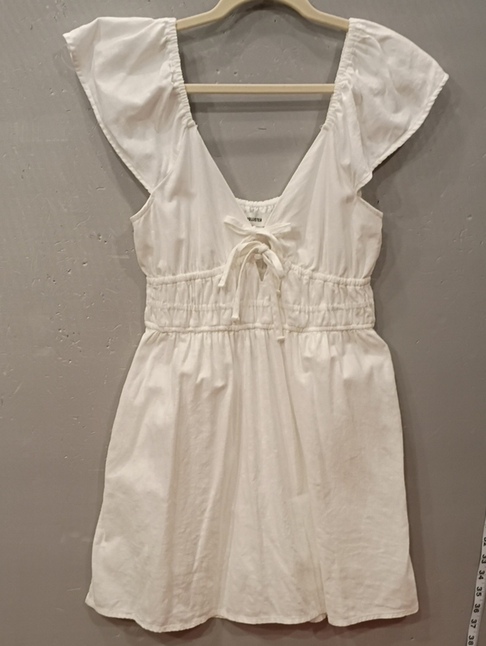 Hollister XS White Tie-Front Flutter Sleeve Mini Dress With Pockets